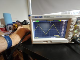triangle 52Vpp 3khz