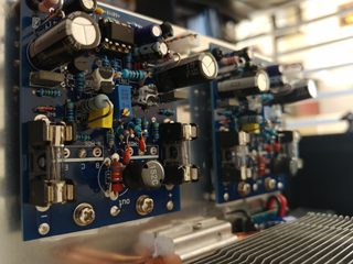 Square-Law Amplifier