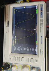 sinus 14kHz 34Vpp